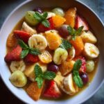 Sałatka owocowa z miodowo-limonkowym sosem